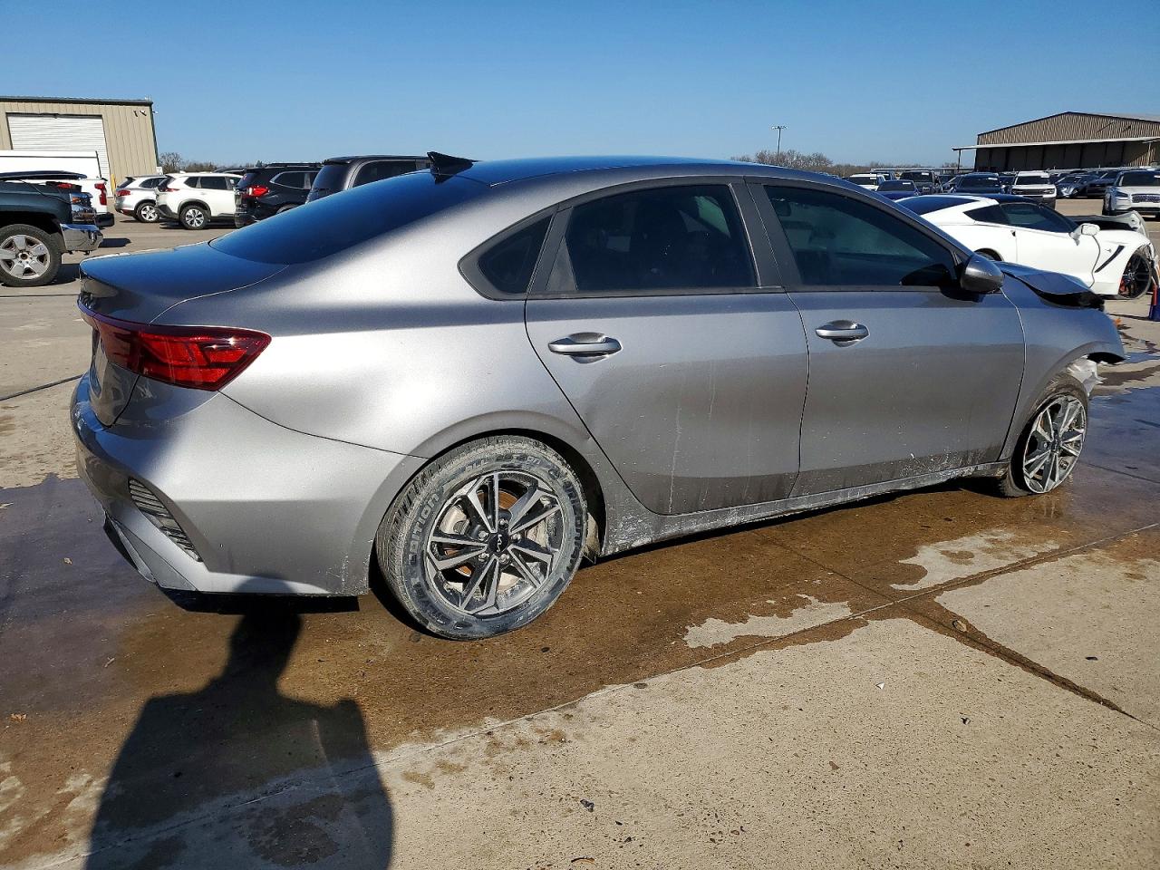 2024 KIA FORTE LX photo 3
