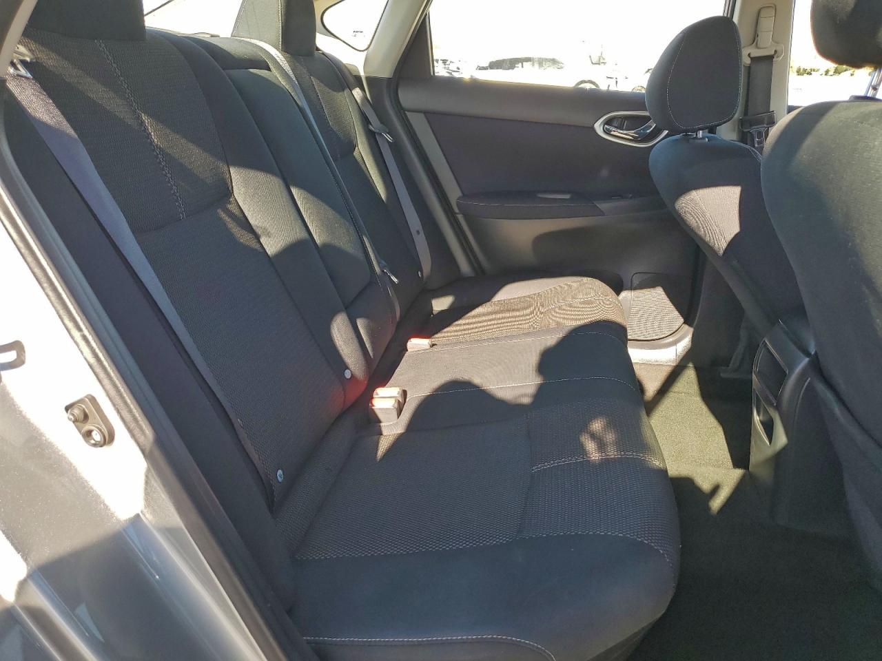 2014 NISSAN SENTRA S photo 10