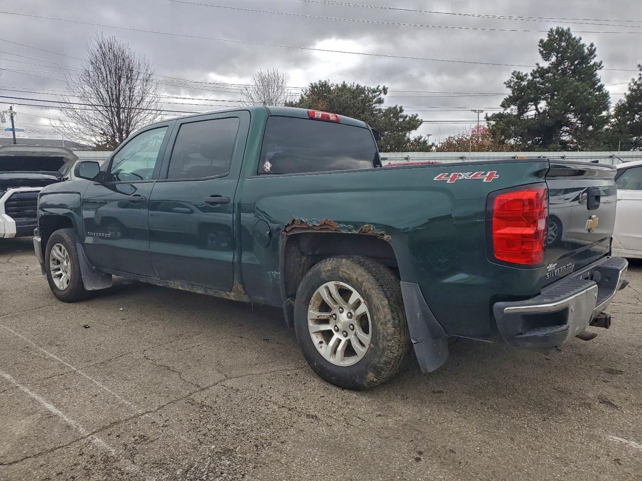 2014 CHEVROLET SILVERADO K1500 LT photo 2