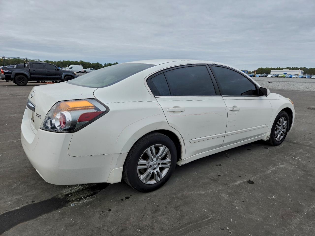 2011 NISSAN ALTIMA BASE photo 3
