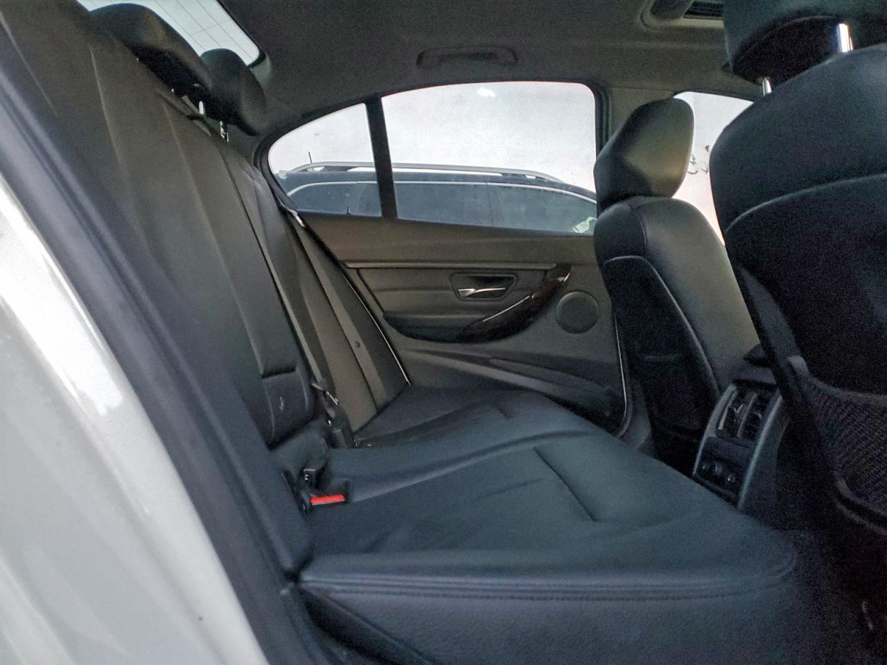 2015 BMW 328 XI SULEV photo 10