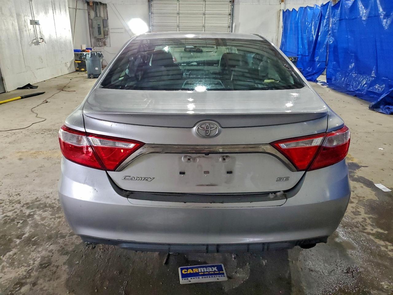 2015 TOYOTA CAMRY LE photo 6
