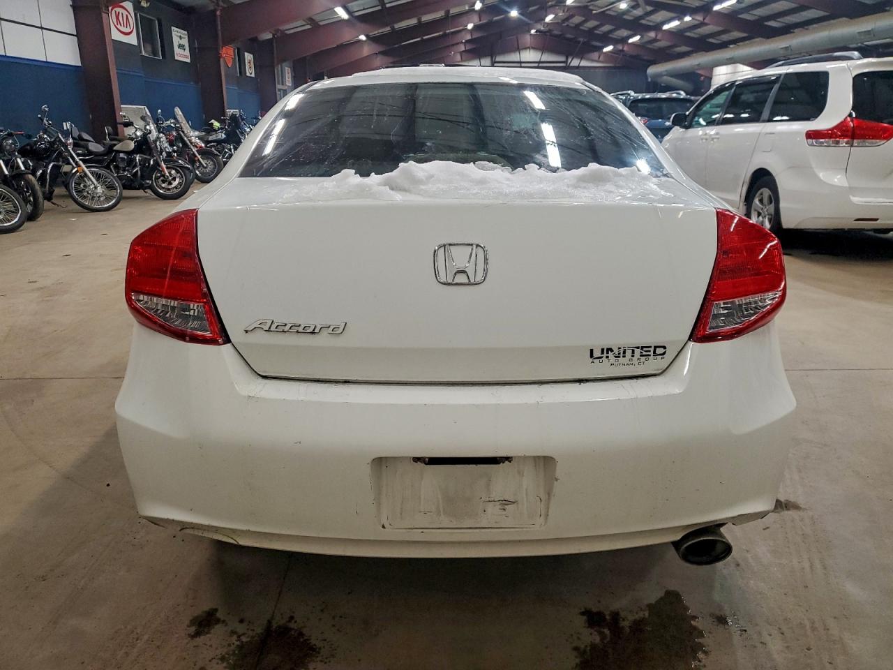 2012 HONDA ACCORD LX photo 6