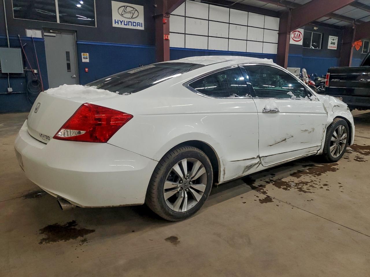 2012 HONDA ACCORD LX photo 3