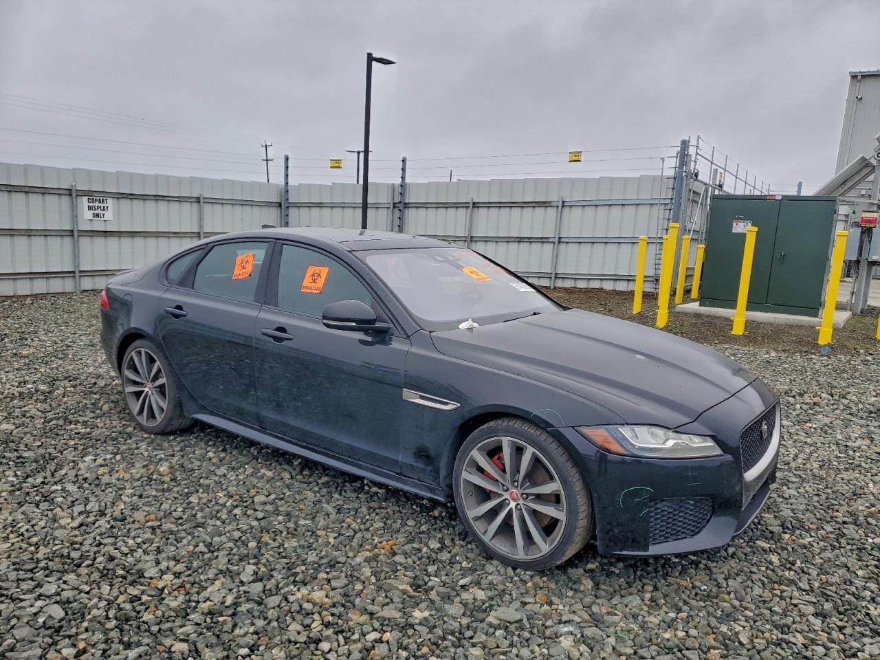 2016 JAGUAR XF S photo 4