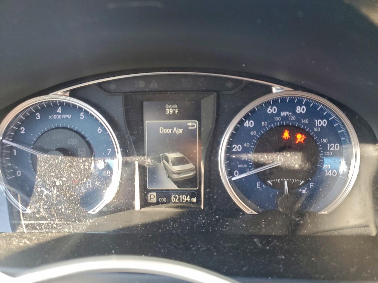 2017 TOYOTA CAMRY LE photo 9