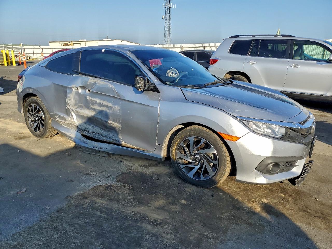 2016 HONDA CIVIC LX photo 4