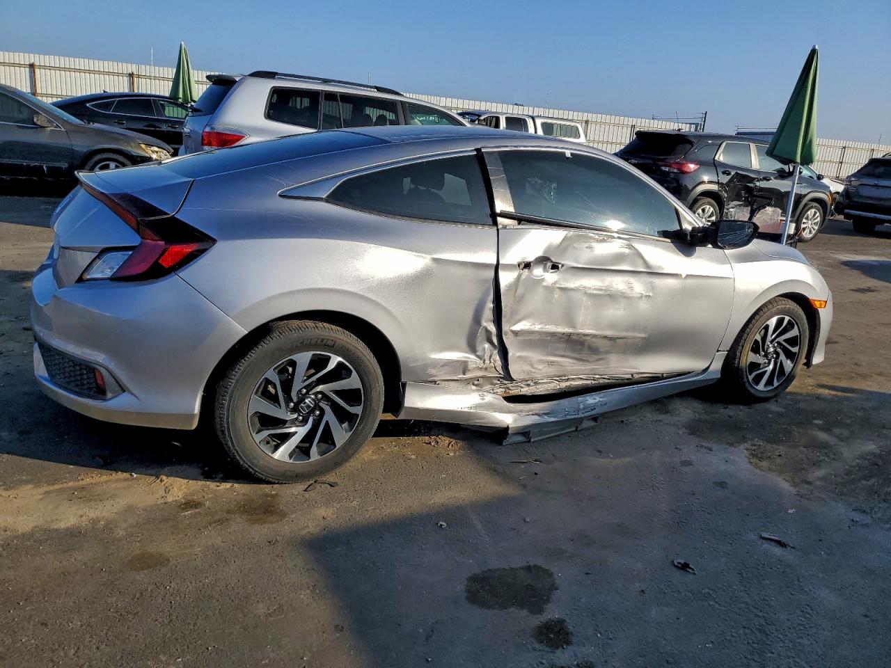 2016 HONDA CIVIC LX photo 3
