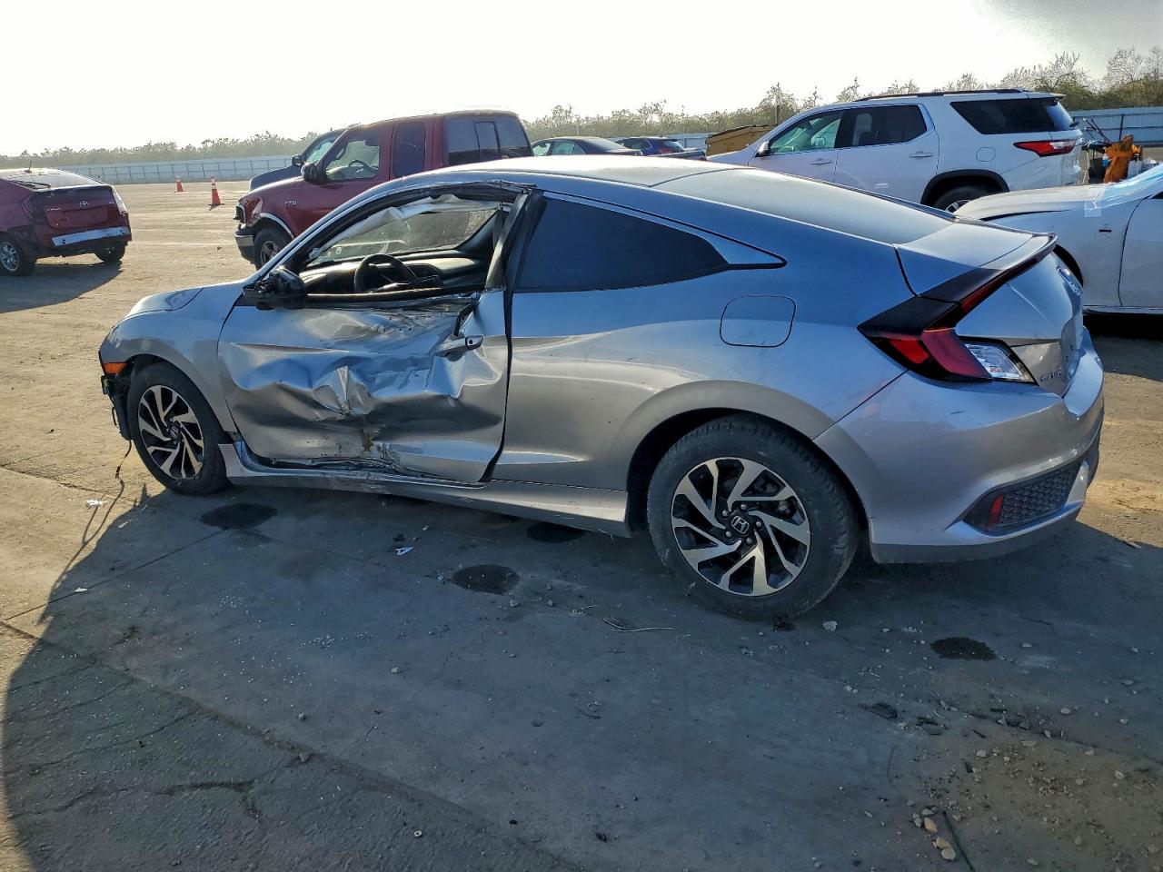 2016 HONDA CIVIC LX photo 2
