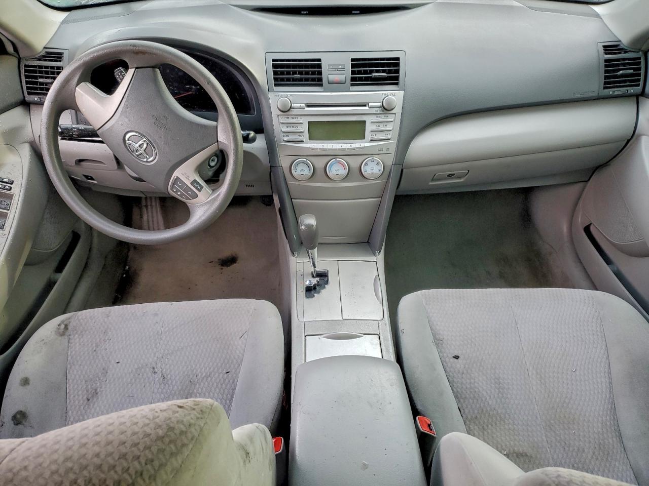 2011 TOYOTA CAMRY BASE photo 8