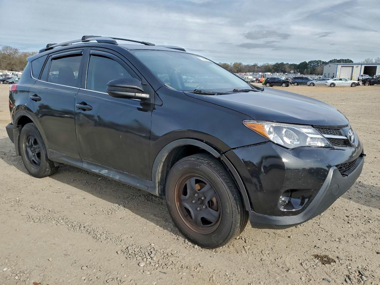 2015 TOYOTA RAV4 LE photo 4