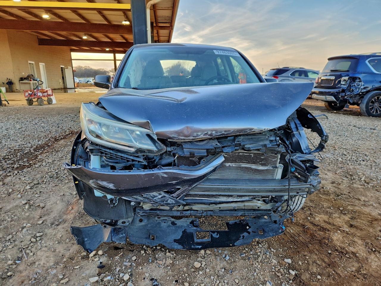 2016 HONDA CR-V LX photo 5
