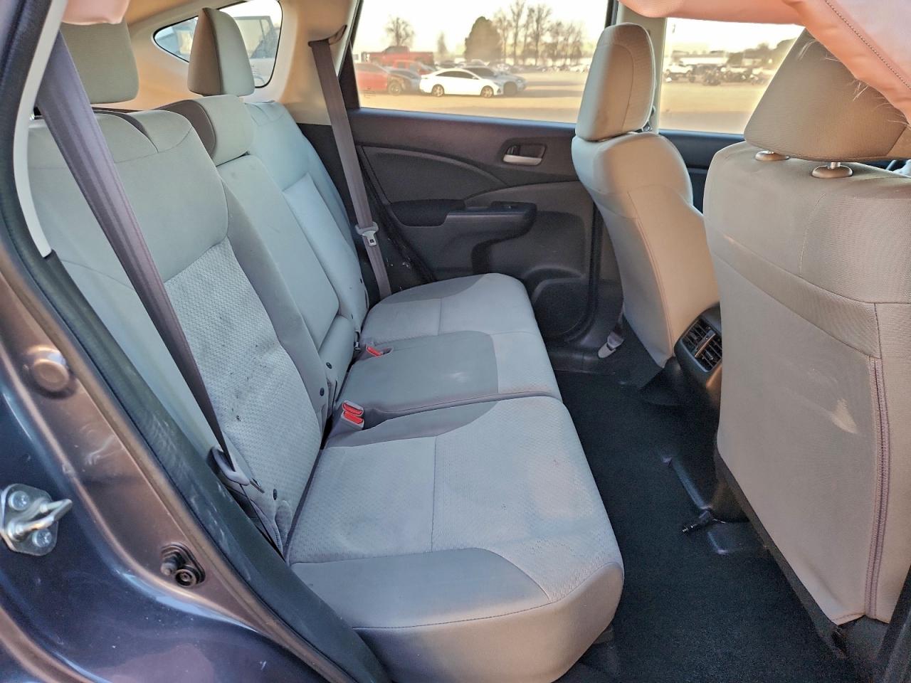 2016 HONDA CR-V LX photo 11