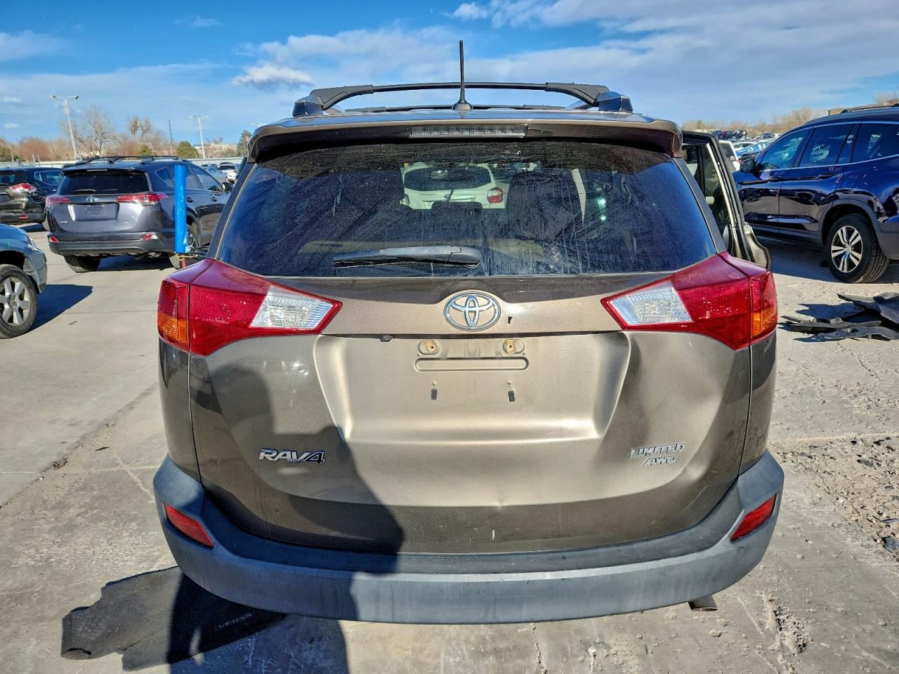 2014 TOYOTA RAV4 LIMITED photo 6