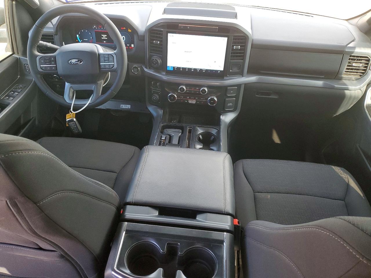 2025 FORD F150 XLT photo 8