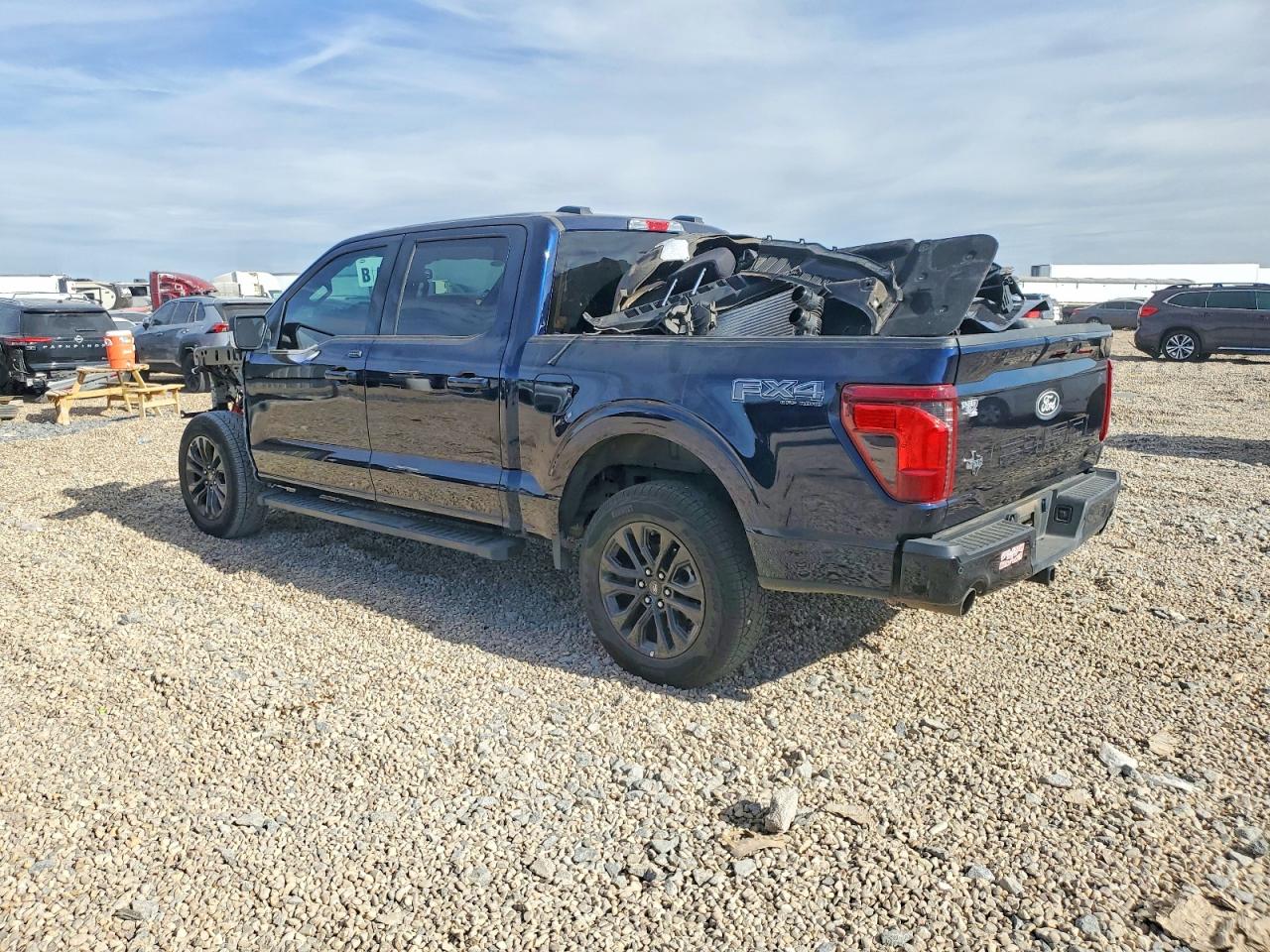 2025 FORD F150 XLT photo 2