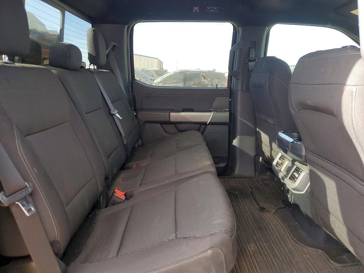 2025 FORD F150 XLT photo 10