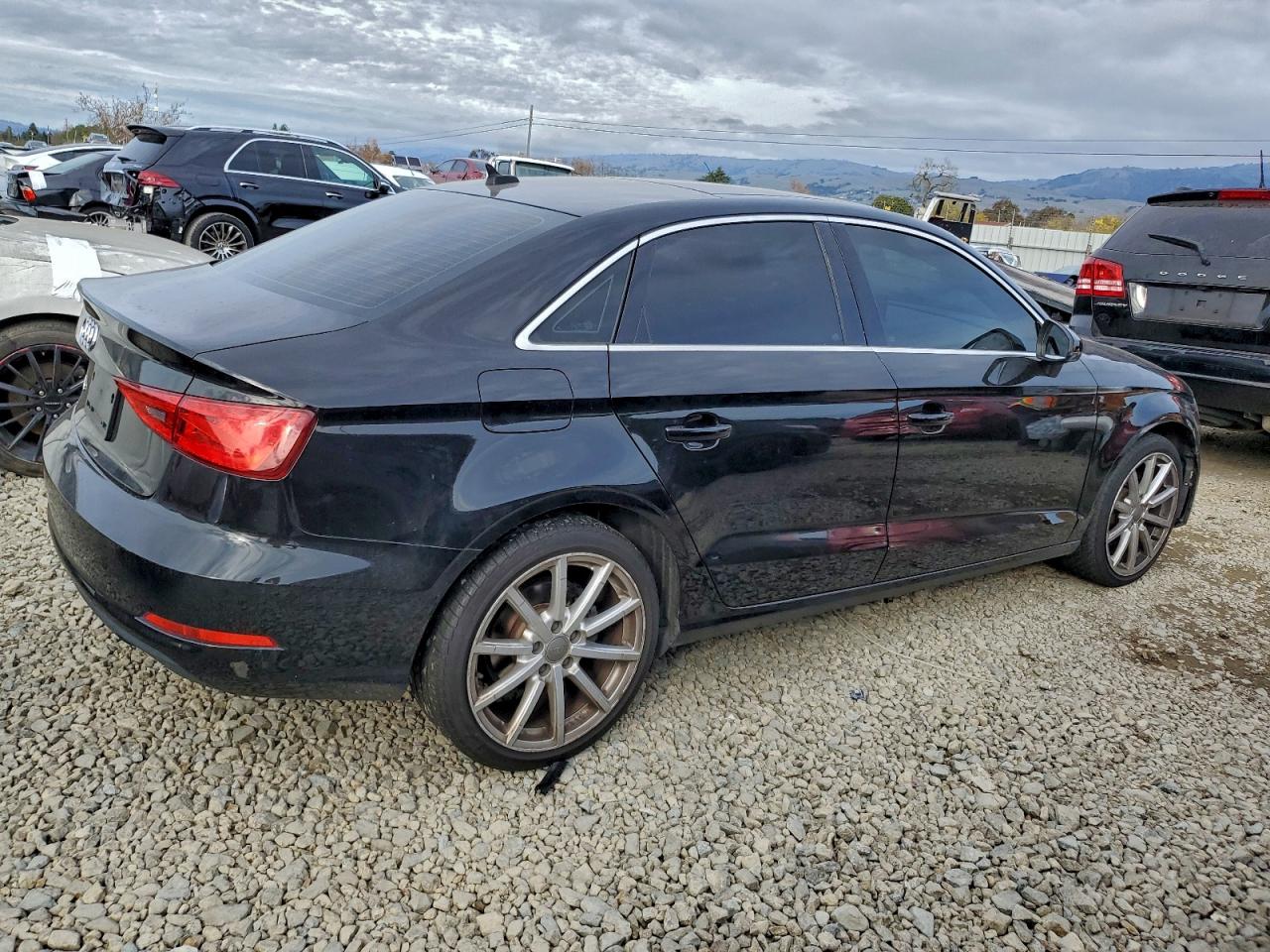 2015 AUDI A3 PREMIUM PLUS photo 3