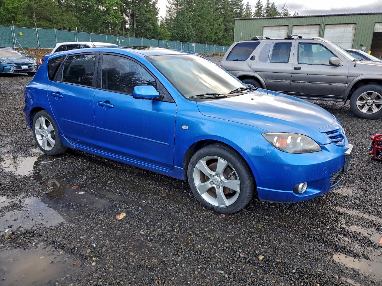 2004 MAZDA 3 HATCHBACK photo 4