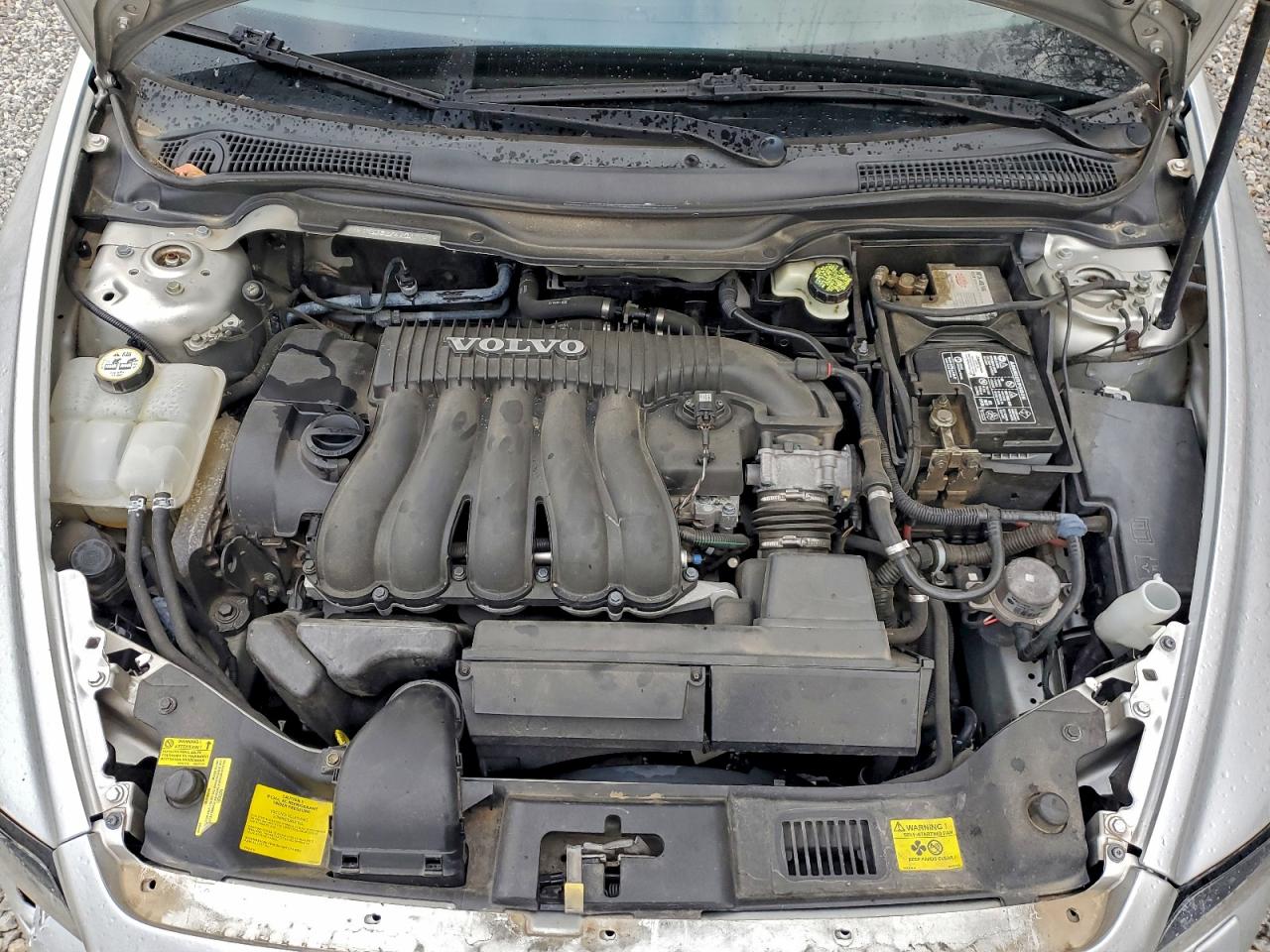 2004 VOLVO S40 2.4I photo 11