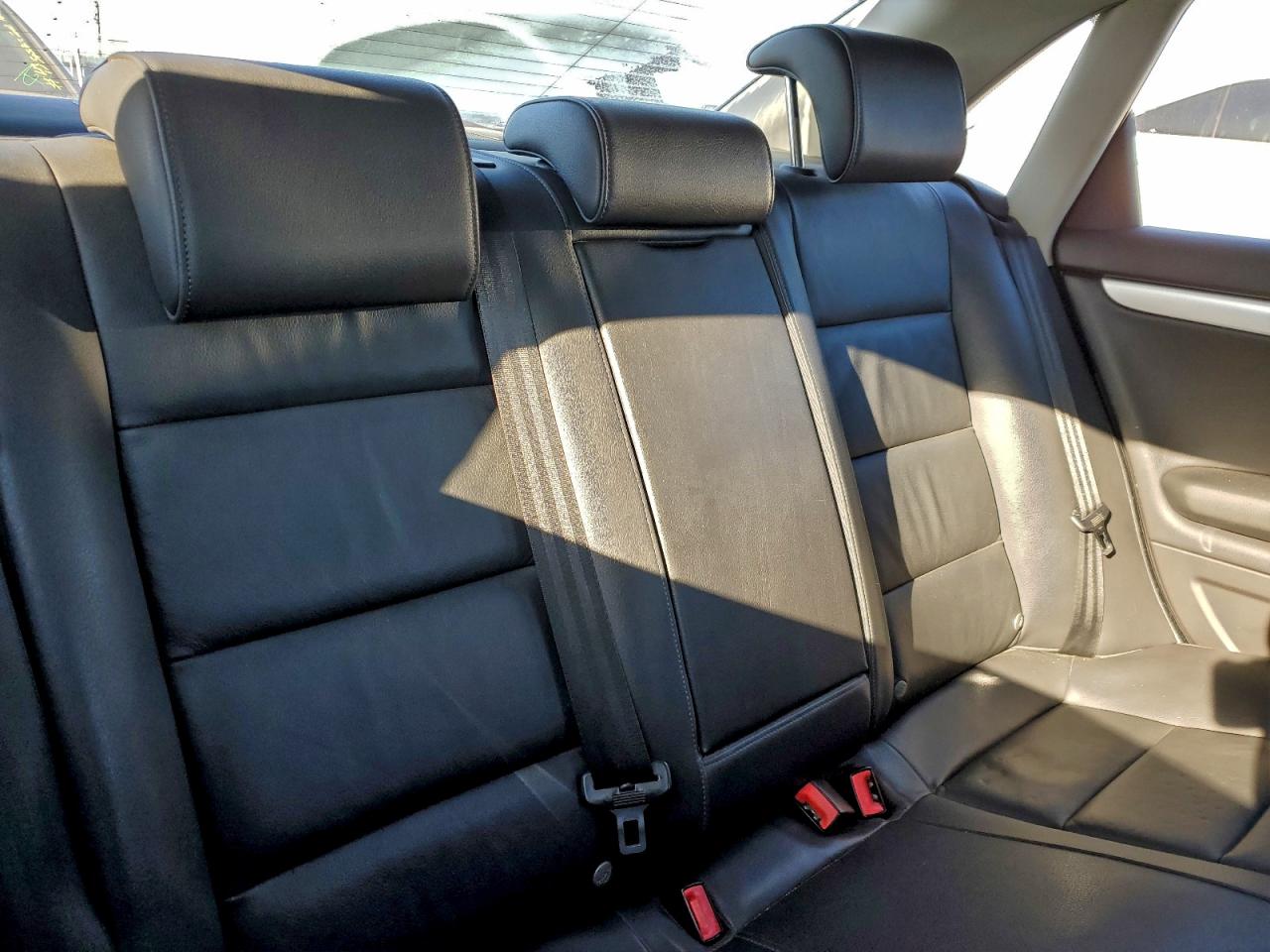 2008 AUDI A4 photo 10