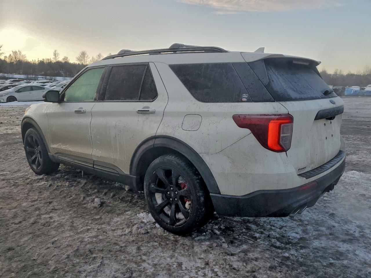 2021 FORD EXPLORER ST photo 2