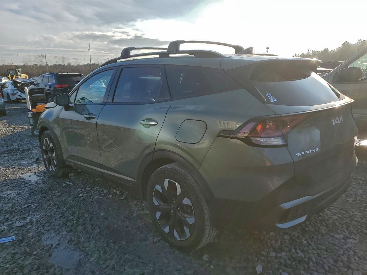 2023 KIA SPORTAGE X LINE photo 2