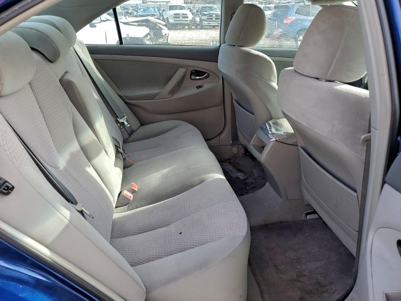 2011 TOYOTA CAMRY BASE photo 10