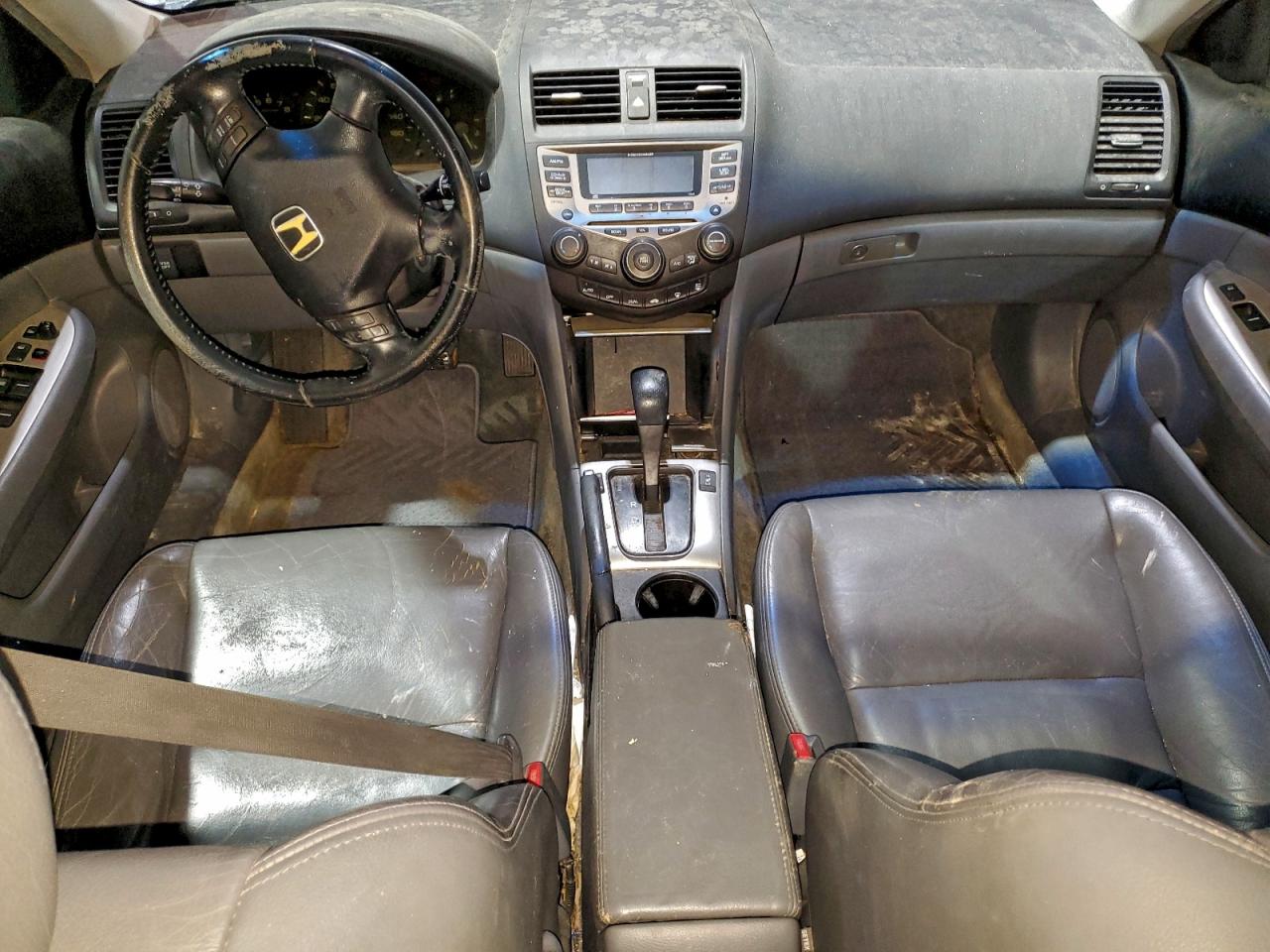 2006 HONDA ACCORD photo 8