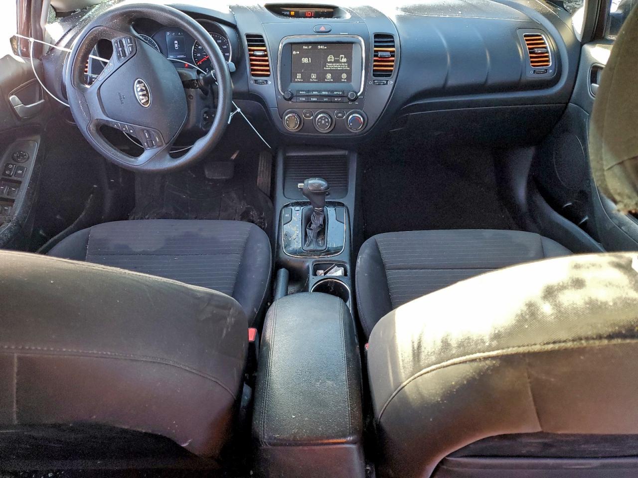 2018 KIA FORTE LX photo 8