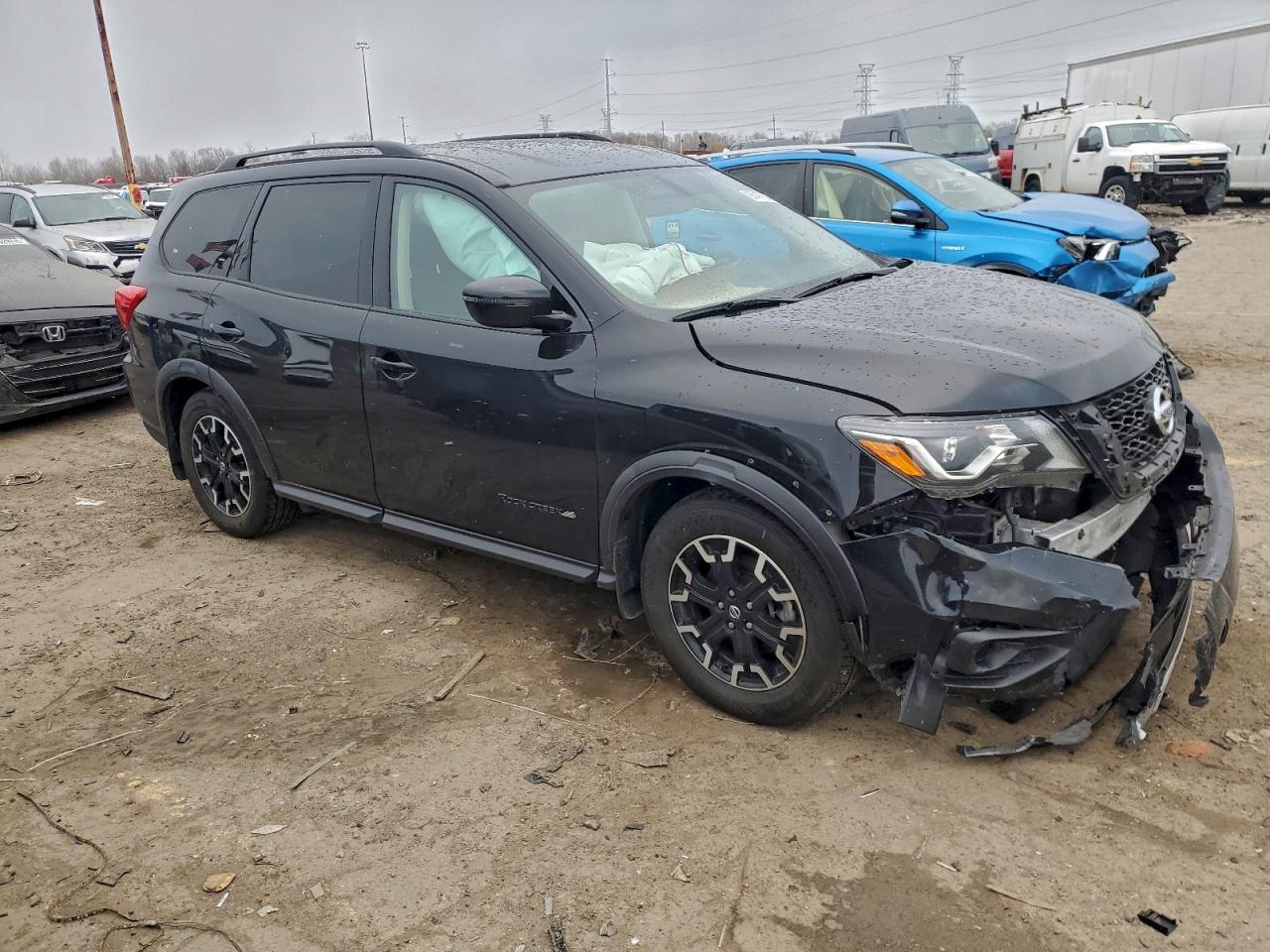2020 NISSAN PATHFINDER SV photo 4