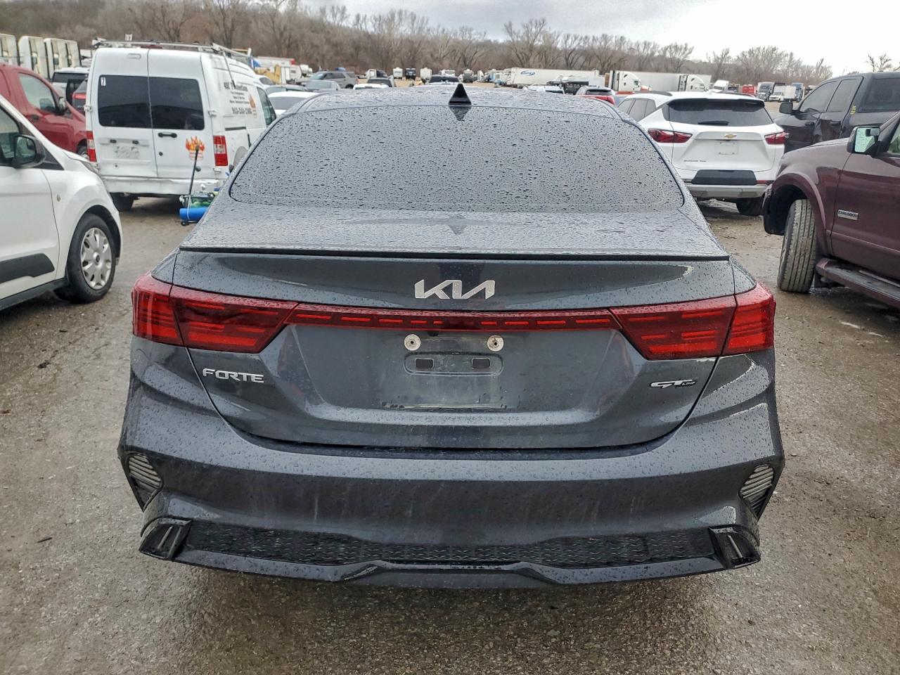 2024 KIA FORTE GT LINE photo 16