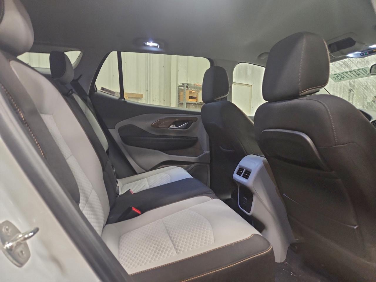 2020 GMC TERRAIN SLE photo 11
