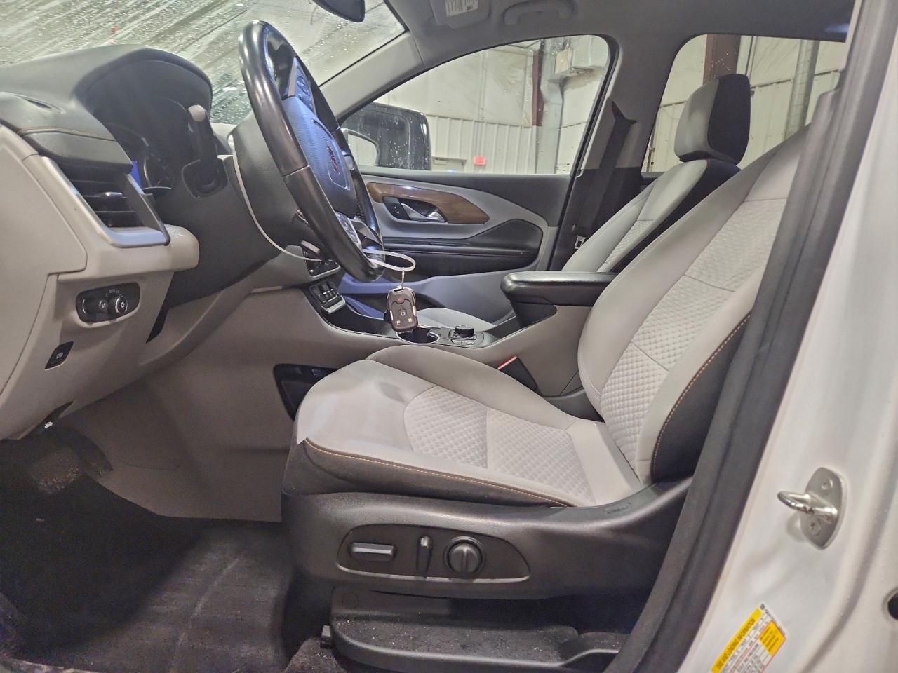 2020 GMC TERRAIN SLE photo 7