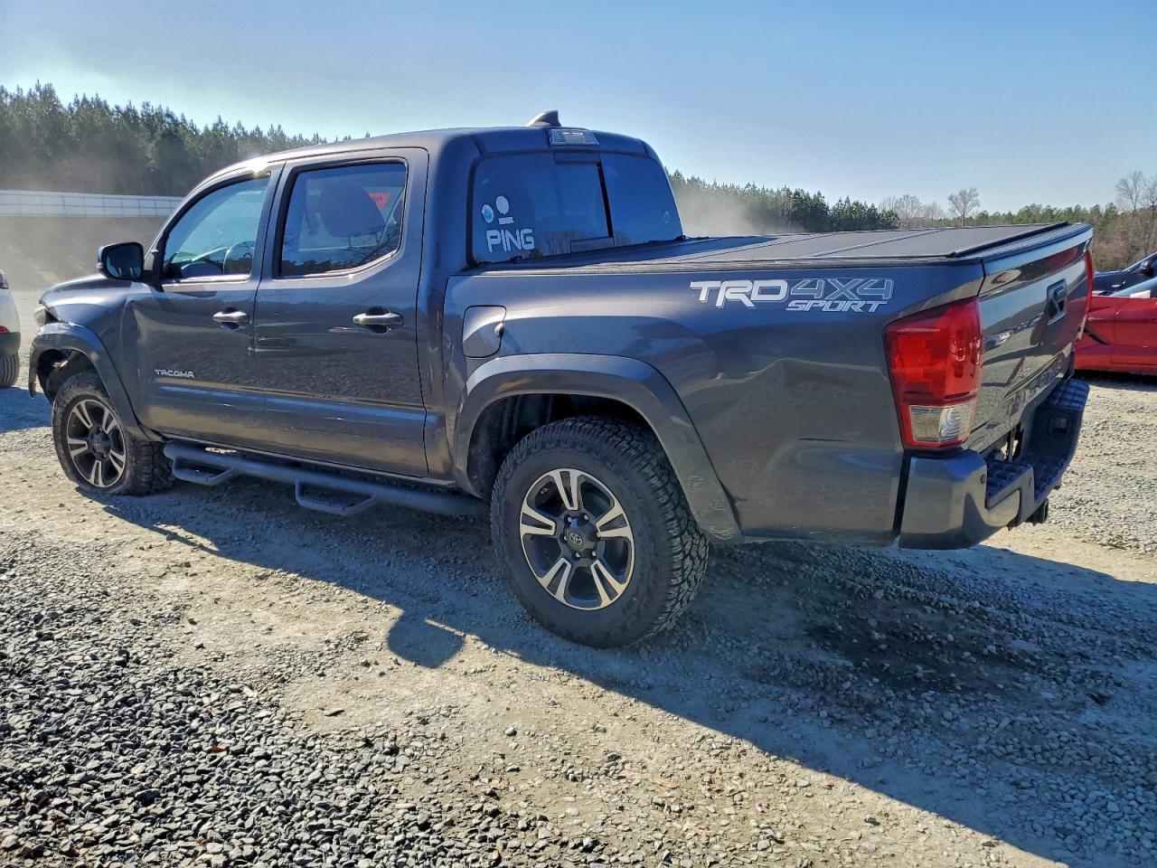 2017 TOYOTA TACOMA DOUBLE CAB photo 2