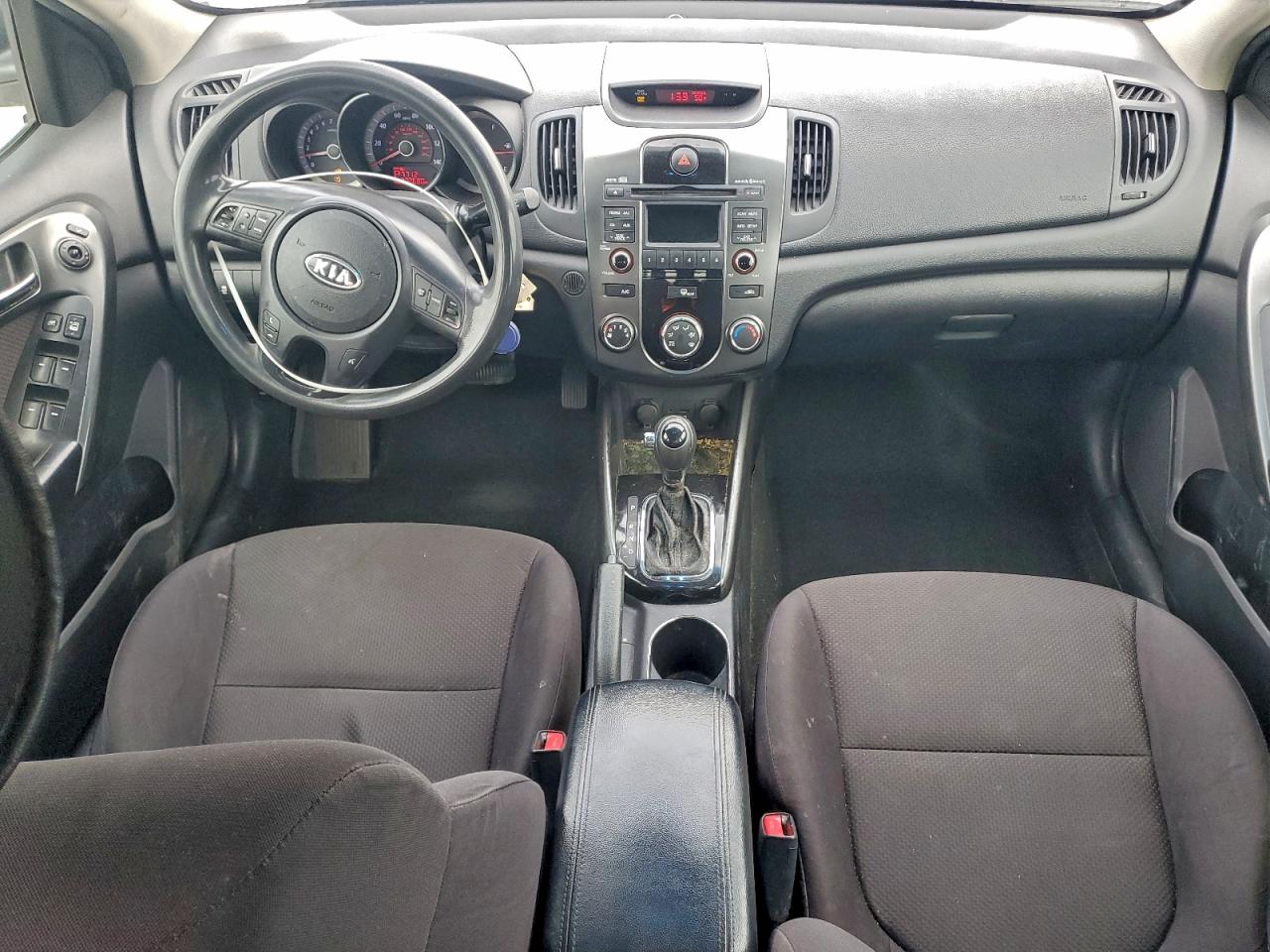 2013 KIA FORTE EX photo 8