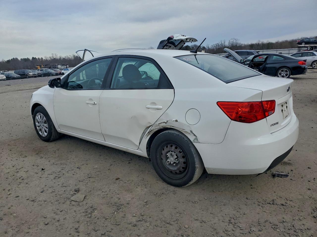 2013 KIA FORTE EX photo 2