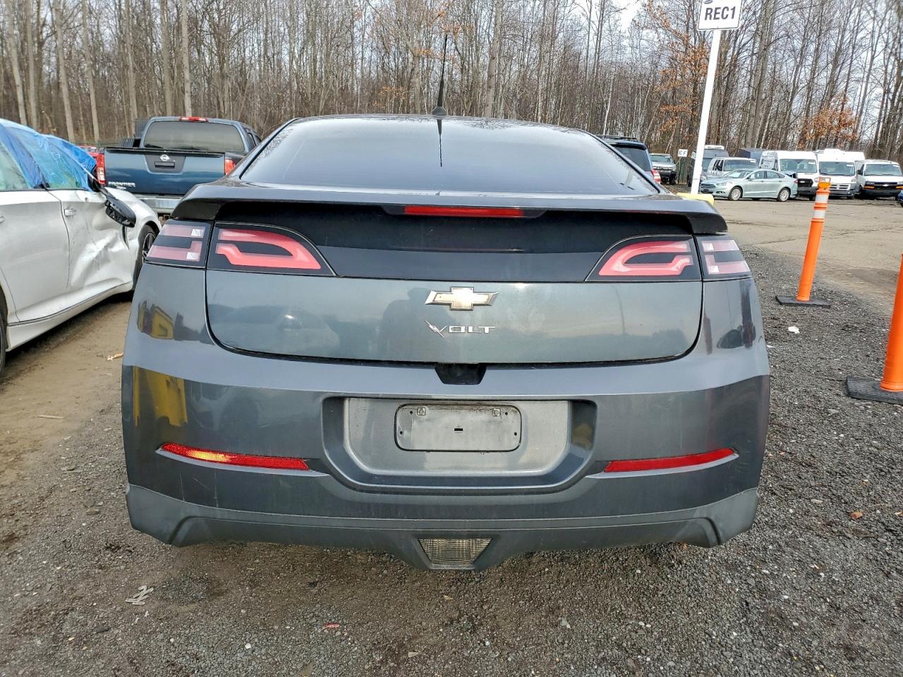 2013 CHEVROLET VOLT photo 6