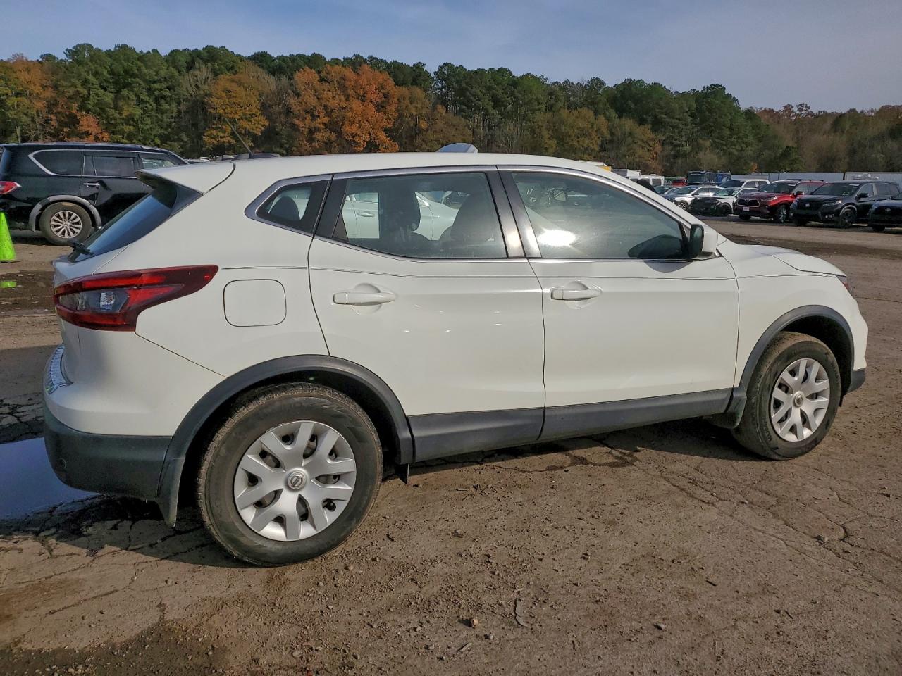 2020 NISSAN ROGUE SPORT S photo 3