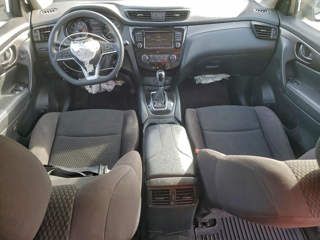 2020 NISSAN ROGUE SPORT S photo 8