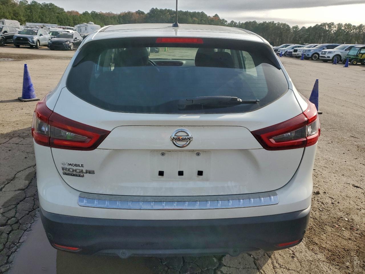 2020 NISSAN ROGUE SPORT S photo 6