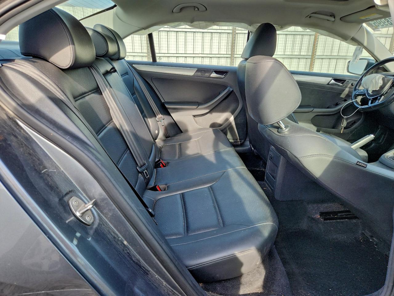 2017 VOLKSWAGEN JETTA SE photo 10