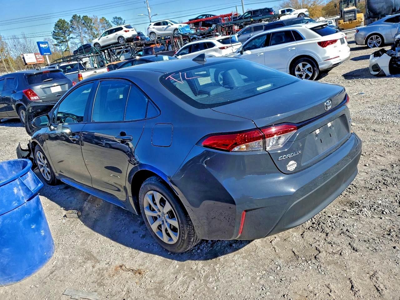 2024 TOYOTA COROLLA LE photo 2