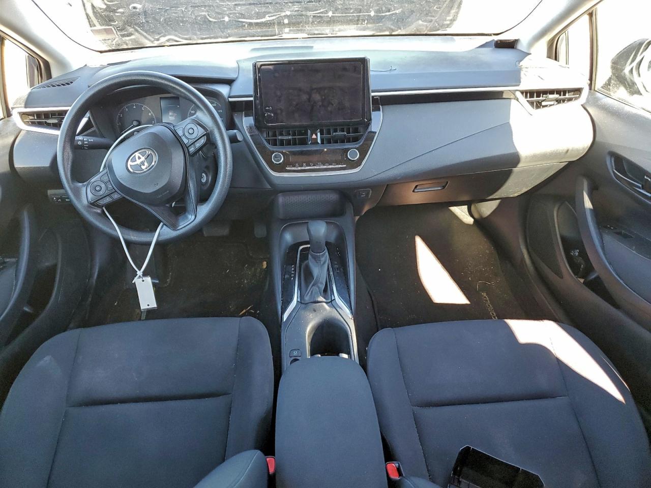 2024 TOYOTA COROLLA LE photo 8