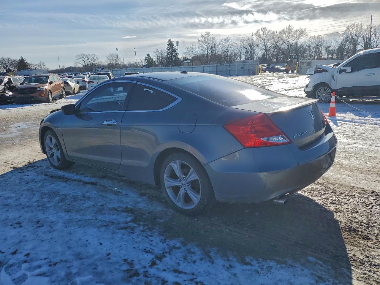 2011 HONDA ACCORD EXL photo 2