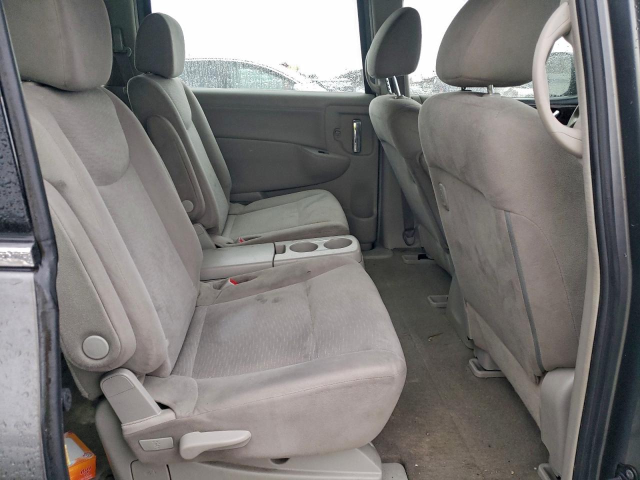 2016 NISSAN QUEST S photo 11