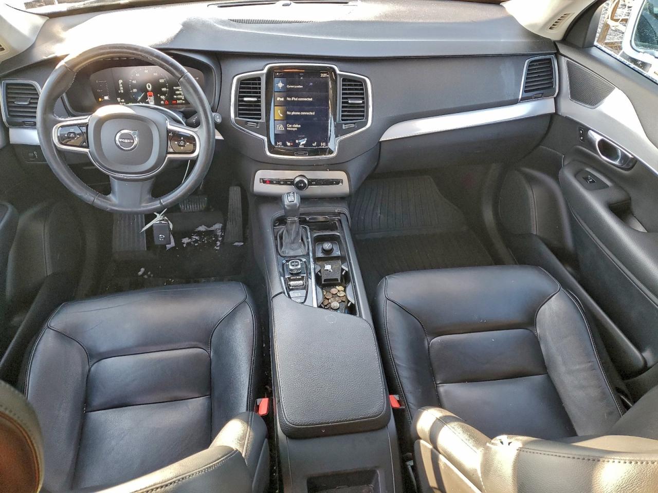 2017 VOLVO XC90 T5 photo 8