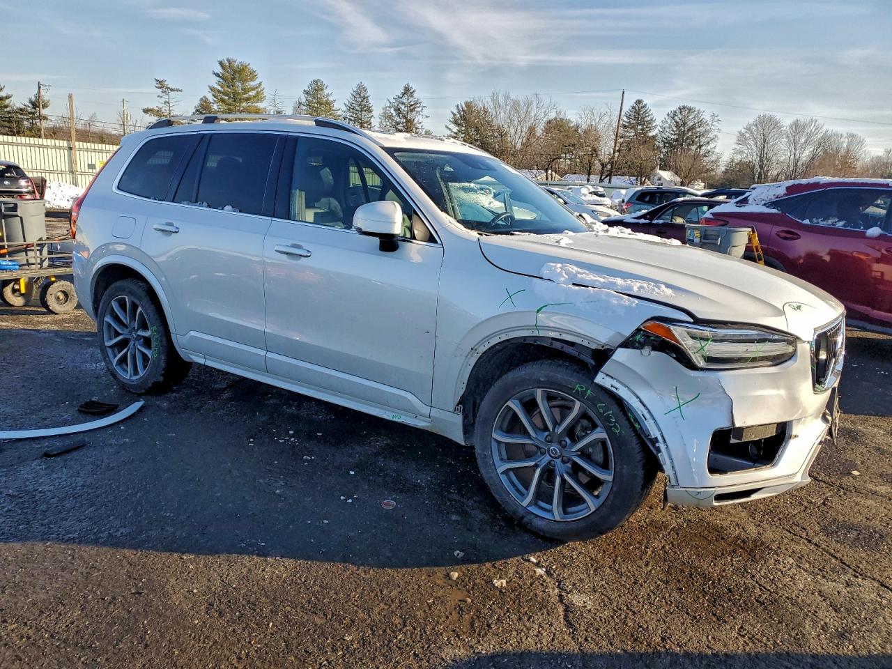 2017 VOLVO XC90 T5 photo 4