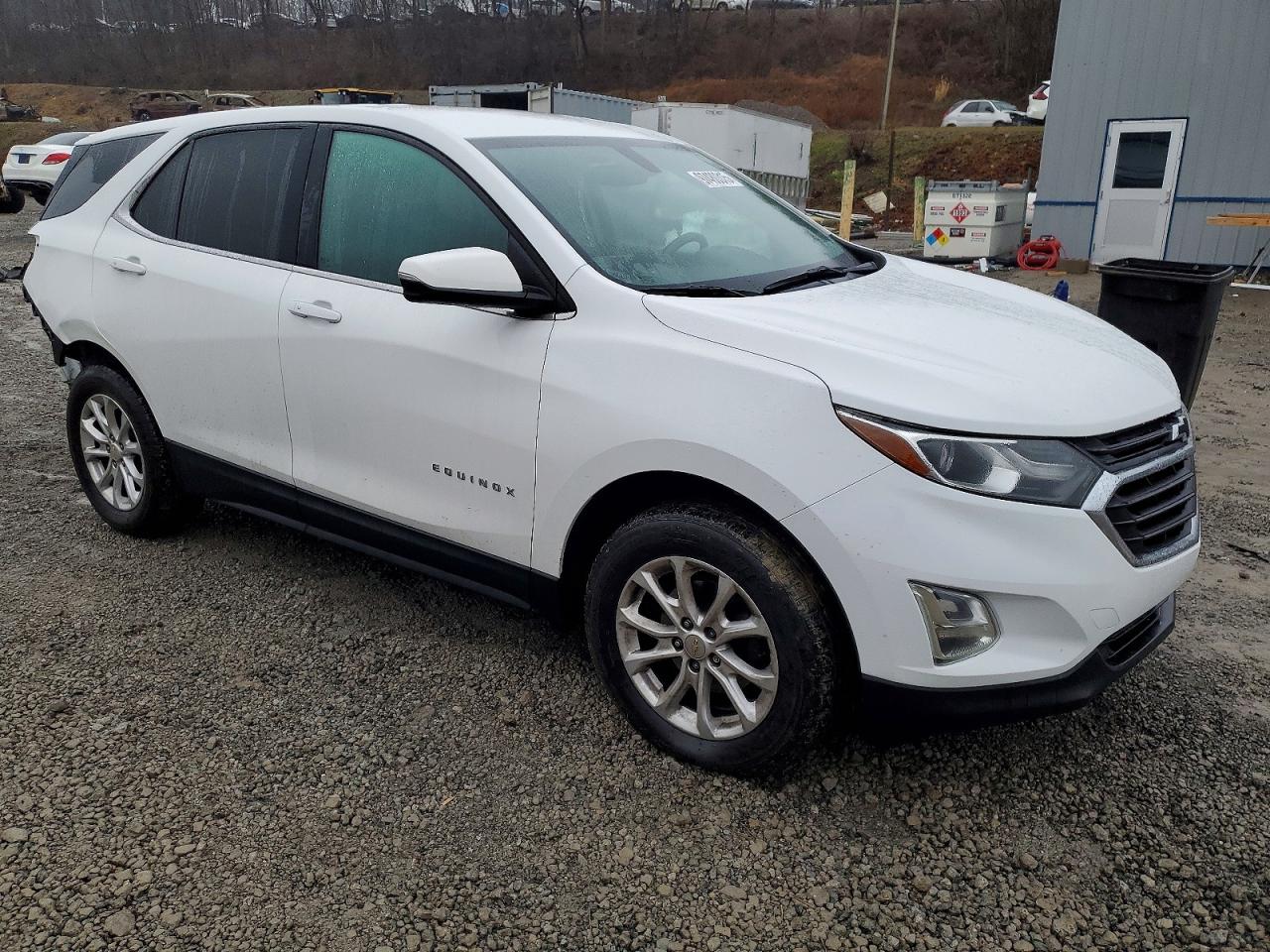 2019 CHEVROLET EQUINOX LT photo 4