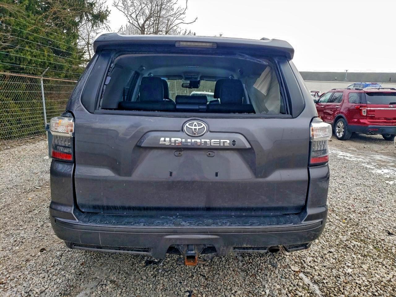 2022 TOYOTA 4RUNNER SR5 PREMIUM photo 6